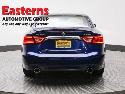 Used 2016 Nissan Maxima Platinum w/ Interior Lighting Package FWD image 6