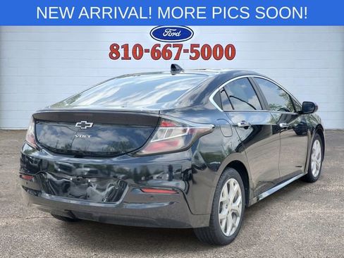 Used 2018 Chevrolet Volt Premier FWD image 6