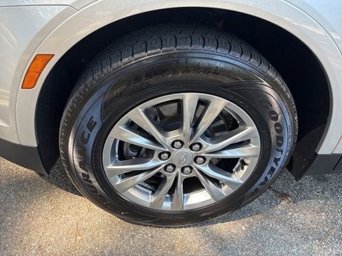 Used 2020 Cadillac XT5 Premium Luxury AWD/4WD image 11