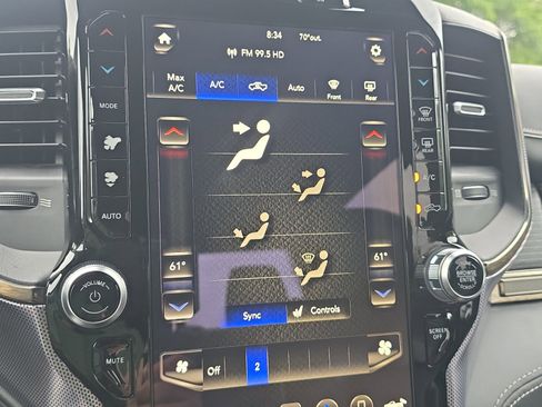 Used 2019 RAM 1500 Limited AWD/4WD image 18
