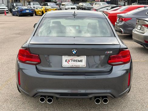 Used 2018 BMW M2 RWD image 3
