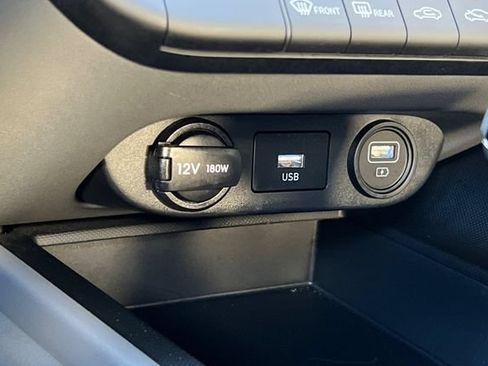 Certified 2023 Hyundai Elantra SEL FWD image 35