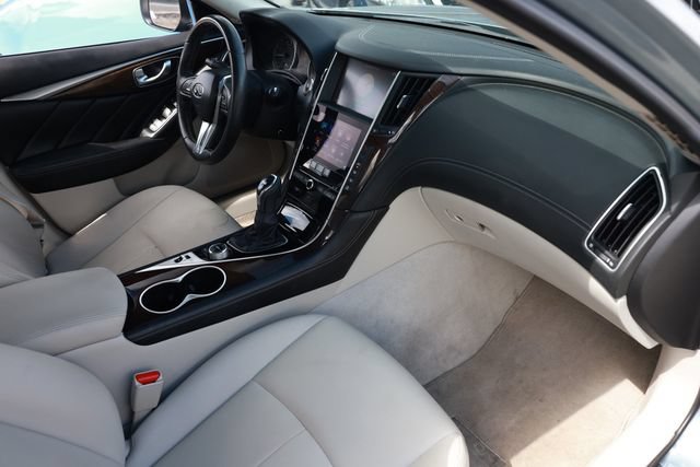 Used 2018 INFINITI Q50 Luxe w/ Cargo Package (L95) RWD image 19