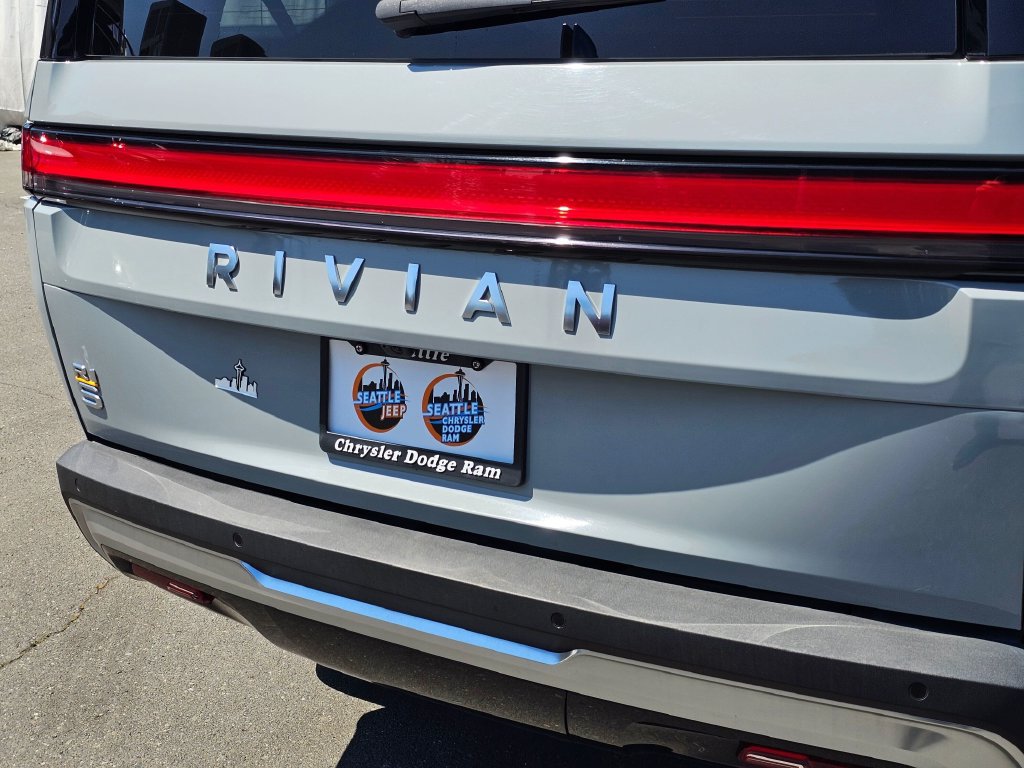 Used 2023 Rivian R1S Adventure Quad AWD/4WD image 14