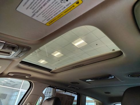 Used 2022 Kia Telluride EX w/ EX Premium Package AWD/4WD image 13