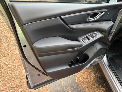 New 2026 Subaru Ascent Limited image 10