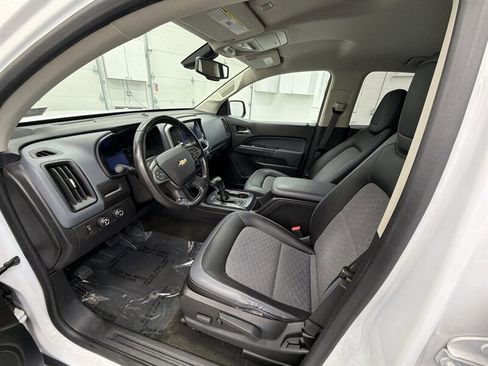 Used 2017 Chevrolet Colorado Z71 AWD/4WD image 10