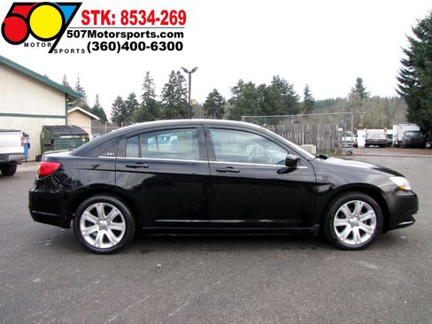 Used 2013 Chrysler 200 Touring w/ S Exterior Appearance Pkg image 7