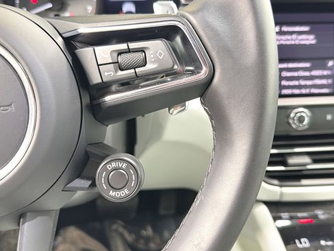 Used 2026 Porsche Macan S AWD/4WD image 37