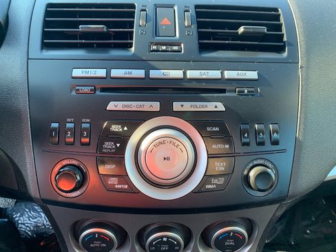 Used 2011 MAZDA MAZDA3 s Grand Touring image 20