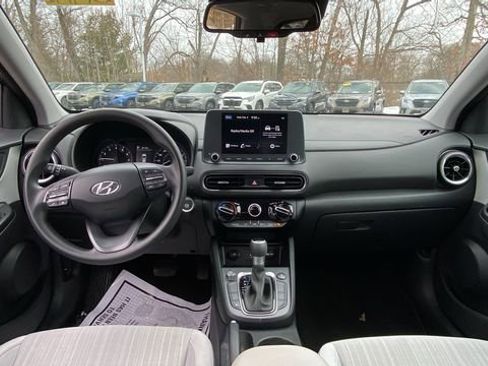 Used 2023 Hyundai Kona SEL image 13