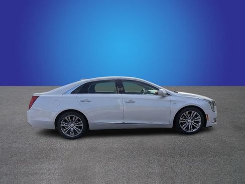 Used 2019 Cadillac XTS Luxury w/ Driver Awareness Package FWD image 6