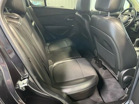 Used 2016 Chevrolet Trax LT w/ LT Convenience Package image 13