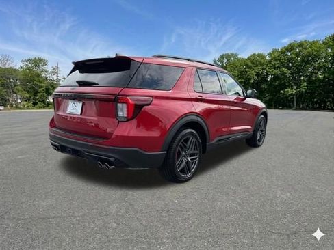 Used 2025 Ford Explorer ST w/ Sun And Sound Package AWD/4WD image 8