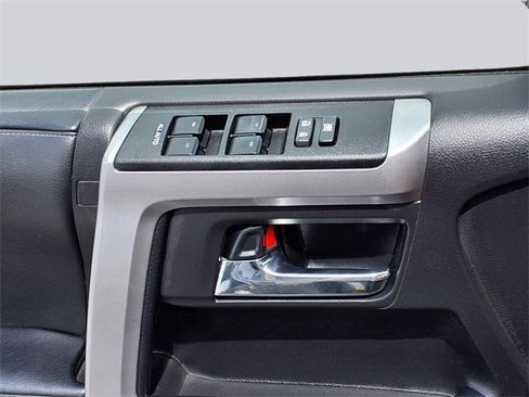 Used 2024 Toyota 4Runner SR5 image 18