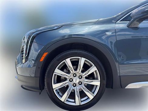 Used 2019 Cadillac XT4 Premium Luxury FWD image 4
