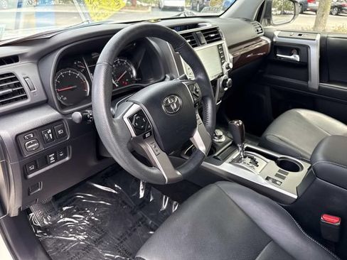 Used 2022 Toyota 4Runner Limited AWD/4WD image 22