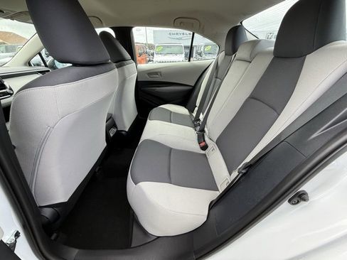 Used 2024 Toyota Corolla LE image 10