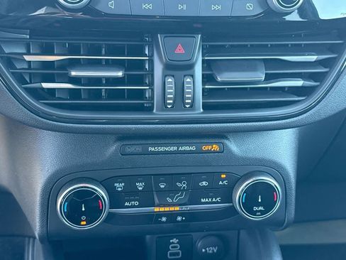 Used 2025 Ford Escape ST-Line image 22