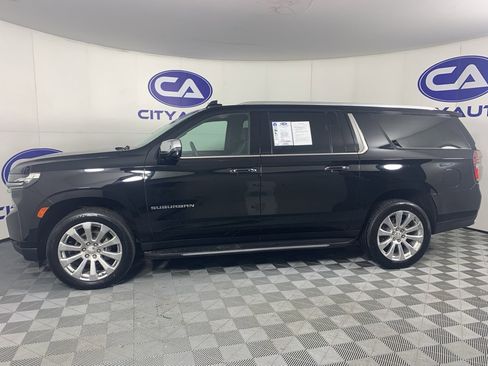 Used 2021 Chevrolet Suburban Premier w/ Premium Package image 6