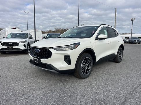 New 2026 Ford Escape SE w/ PHEV Premium Package image 2