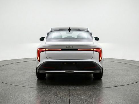 Used 2025 Kia K4 LXS image 7