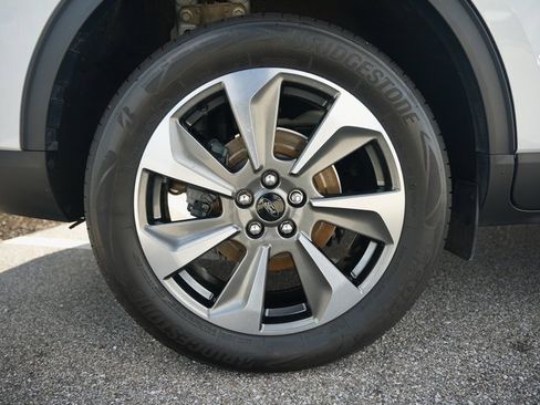 Used 2024 Ford Escape Platinum w/ Premium Technology Package image 37