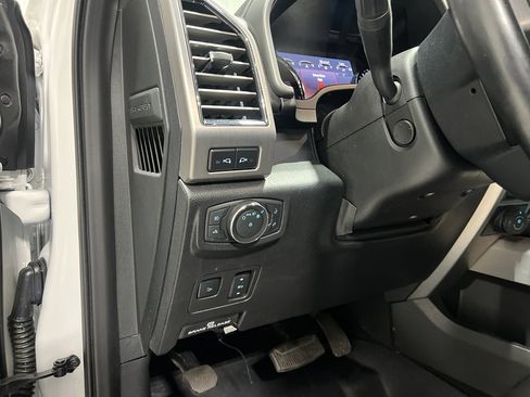 Used 2021 Ford F450 Platinum w/ FX4 Off-Road Package image 16
