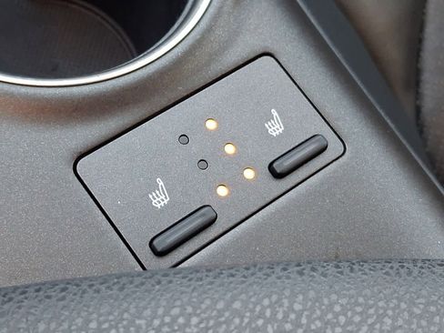 Used 2024 Toyota Camry XLE image 25