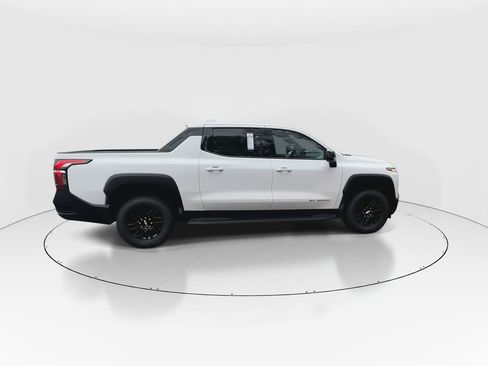 New 2025 Chevrolet Silverado EV LT AWD/4WD image 8