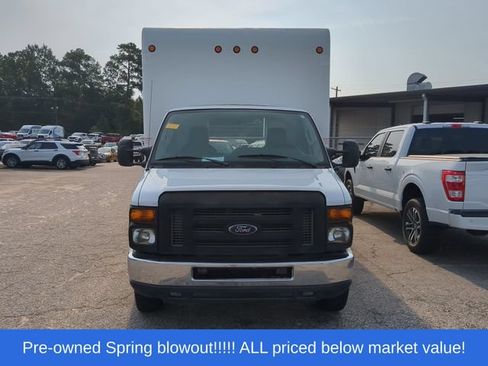 Used 2017 Ford E-350 and Econoline 350 Super Duty w/ Power Windows & Locks Group RWD image 5