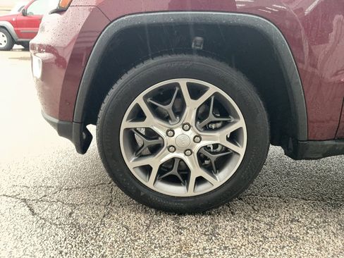 Used 2021 Jeep Grand Cherokee Limited w/ Premium Lighting Group image 15