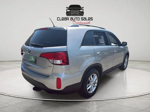 Used 2014 Kia Sorento LX AWD/4WD image 6