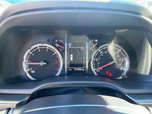 Used 2020 Toyota 4Runner Limited image 27