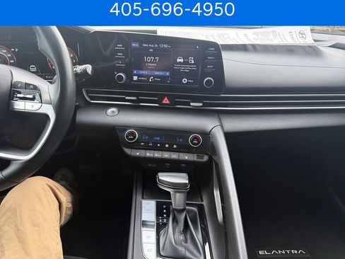 Certified 2021 Hyundai Elantra SEL w/ Convenience + Premium Package FWD image 26