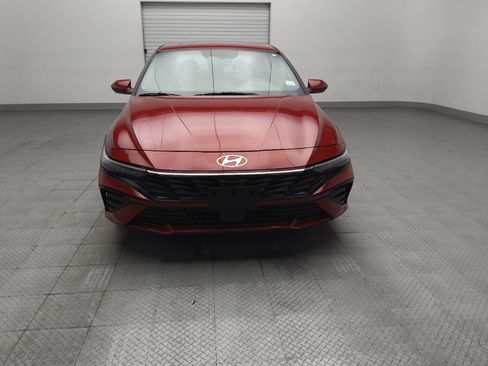 Used 2025 Hyundai Elantra SEL FWD image 14