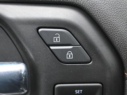 Used 2021 GMC Sierra 1500 AT4 w/ AT4 Premium Package image 15