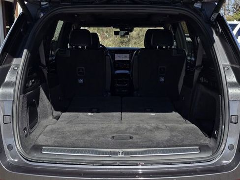 Used 2022 Jeep Grand Cherokee L Overland w/ Luxury Tech Group IV image 10