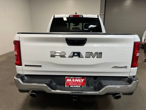 Used 2025 RAM 1500 Big Horn AWD/4WD image 4