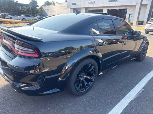 Used 2022 Dodge Charger Scat Pack RWD image 3