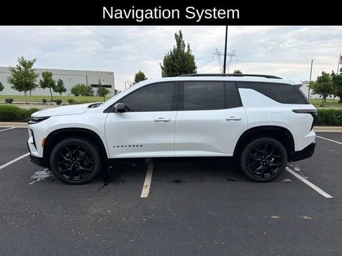 Used 2024 Chevrolet Traverse RS w/ LPO, Floor Liner Package AWD/4WD image 10