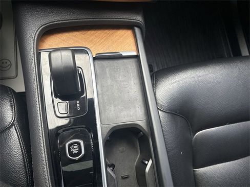 Used 2022 Volvo XC90 T8 Inscription Expression w/ Advanced Package image 33