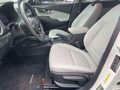 Certified 2022 Hyundai Kona SEL w/ Convenience Package FWD image 15