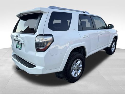 Used 2016 Toyota 4Runner SR5 AWD/4WD image 6