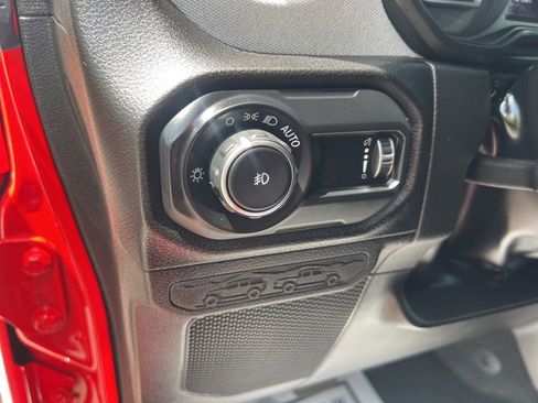 Used 2024 Jeep Wrangler Unlimited Sport AWD/4WD image 46