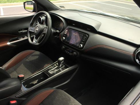 Used 2024 Nissan Kicks SR FWD image 24