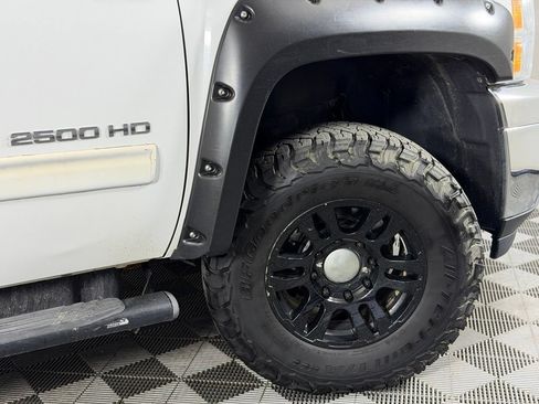 Used 2013 Chevrolet Silverado 2500 LT AWD/4WD image 7