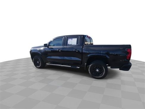 Used 2024 Chevrolet Colorado LT w/ LT Convenience Package image 6