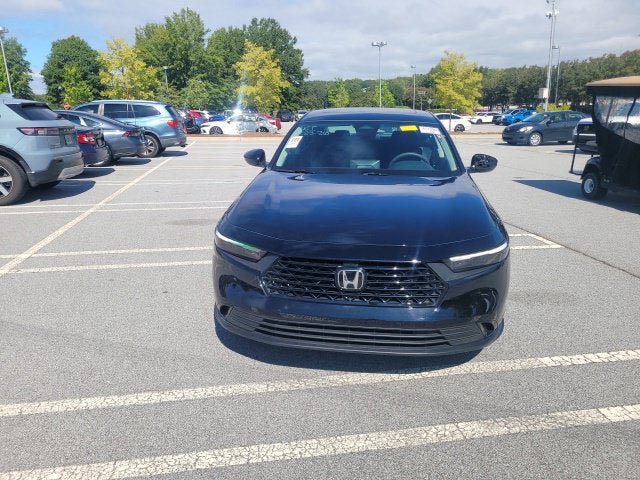 Certified 2025 Honda Accord SE image 2