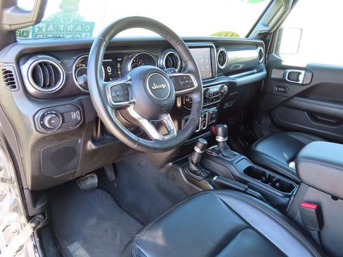 Used 2023 Jeep Wrangler Unlimited Sahara AWD/4WD image 23